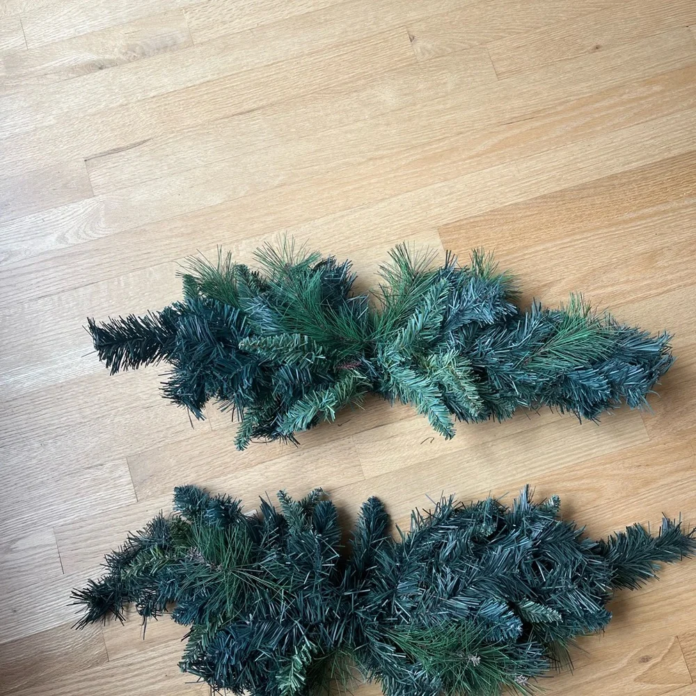 Green Holiday Garland